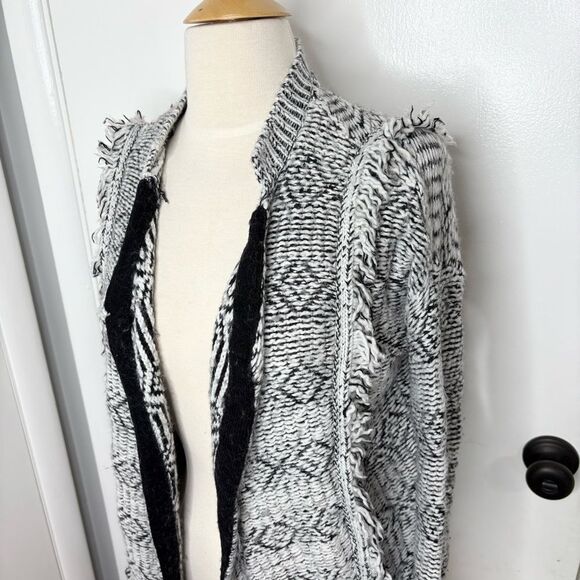 Gap Cozy Black and White Women's Cardigan Sweater Southwestern Fringe - Picture 2 of 4